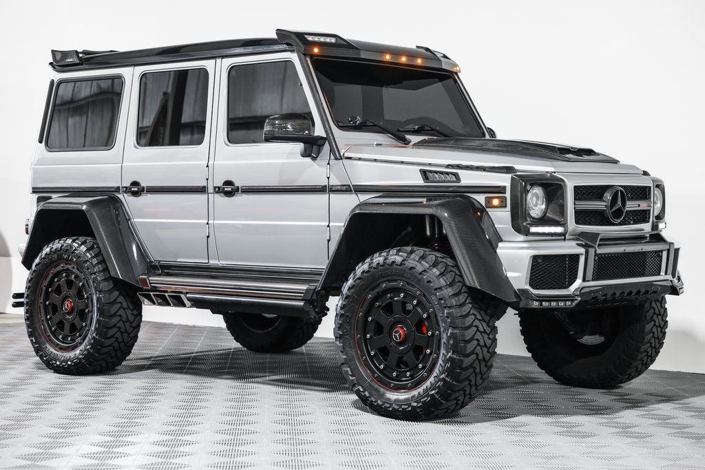 Mercedes-Benz G 550 Squared gallery photo 4